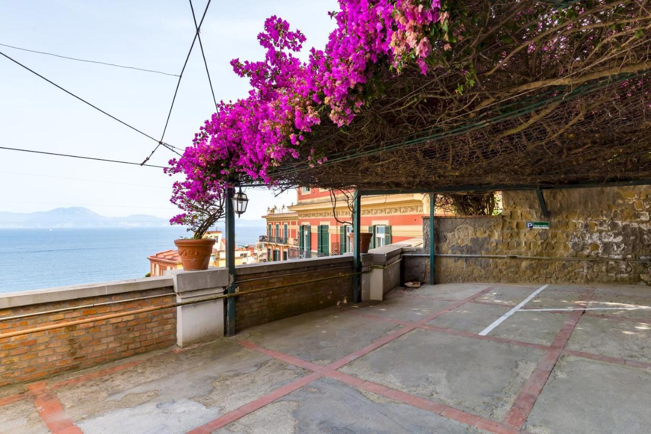 Villa Dolcevita With Parking By Napoliapartments Kültér fotó